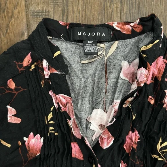 Majora Mid-Sleeve Button Up - Picture 8 of 13